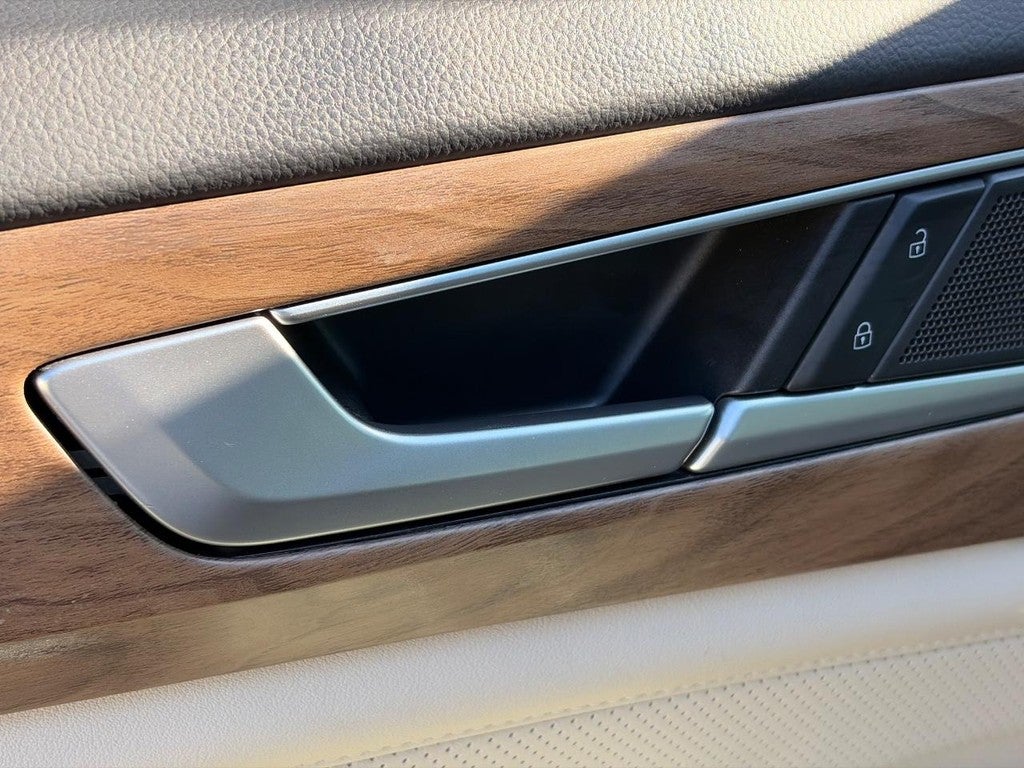 2024 Volkswagen Atlas 2.0T SE w/Technology 4MOTION