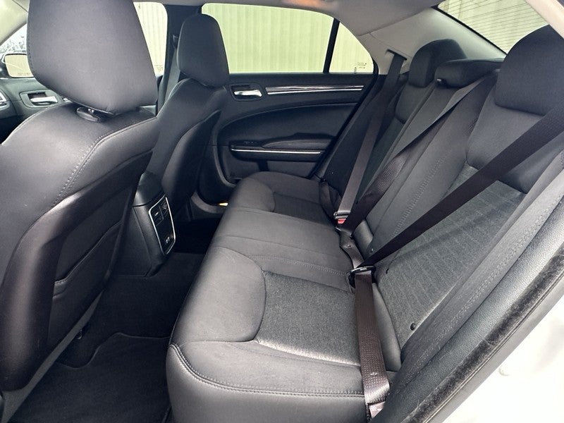 2019 Chrysler 300 Touring RWD