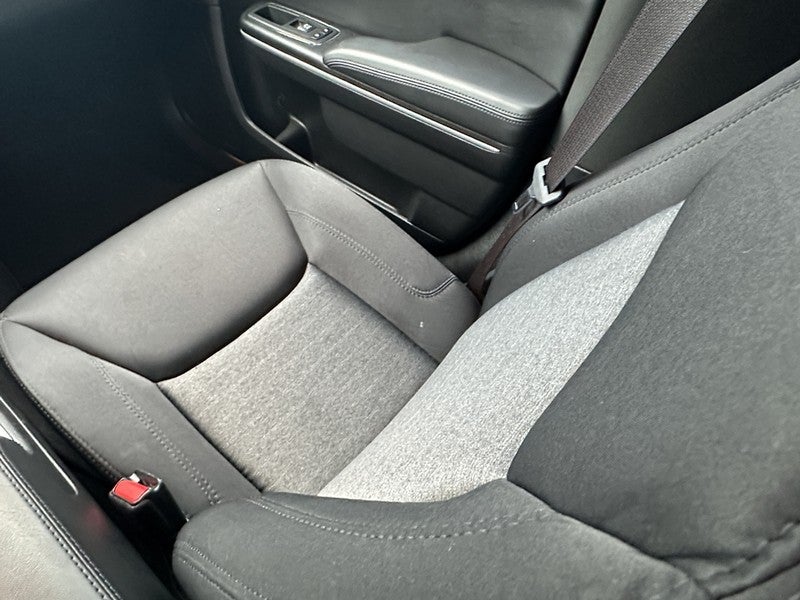 2019 Chrysler 300 Touring RWD