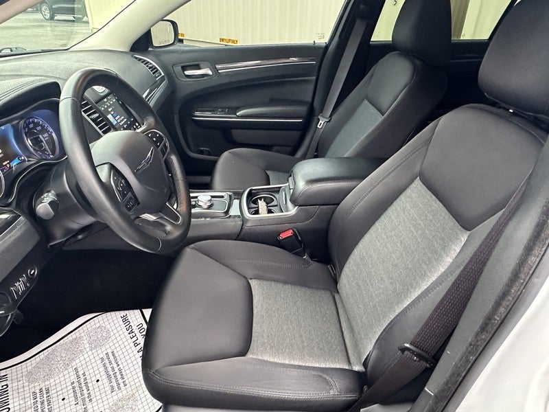 2019 Chrysler 300 Touring RWD