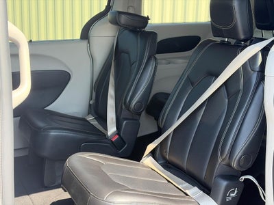 2024 Chrysler Pacifica Touring L FWD