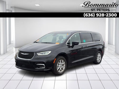 2025 Chrysler Pacifica Select FWD