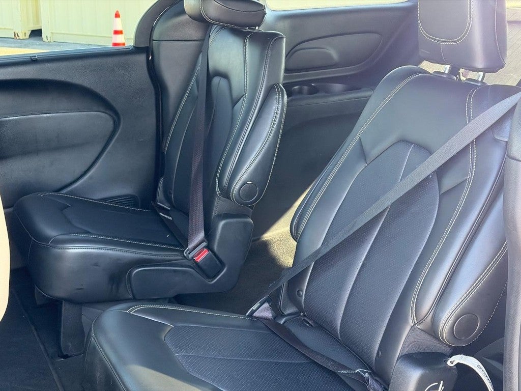 2025 Chrysler Pacifica Select FWD