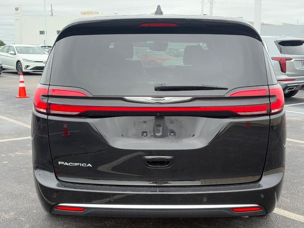 2025 Chrysler Pacifica Select FWD