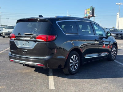 2020 Chrysler Pacifica Touring L Plus FWD