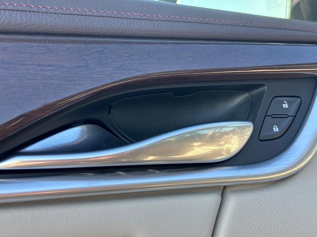 2017 Cadillac XTS 4dr Sdn Luxury FWD