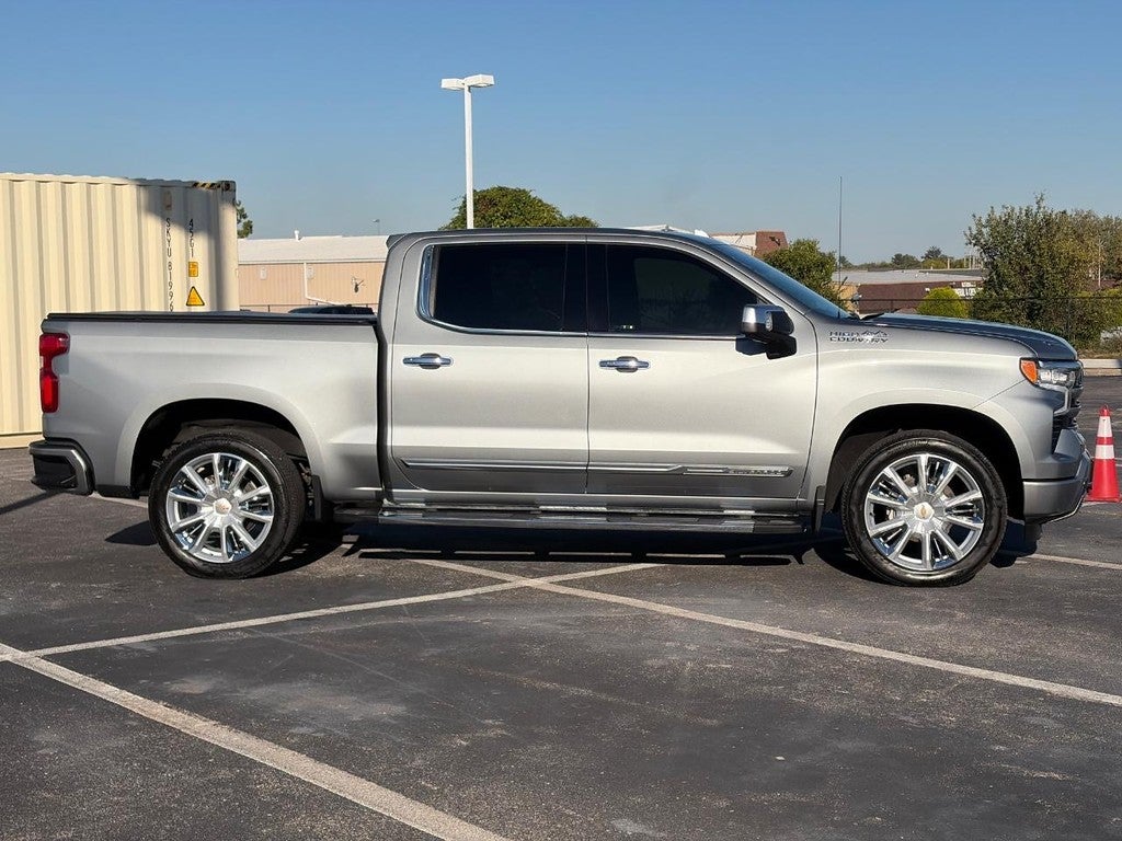 2024 Chevrolet Silverado 1500 4WD Crew Cab 147" High Country