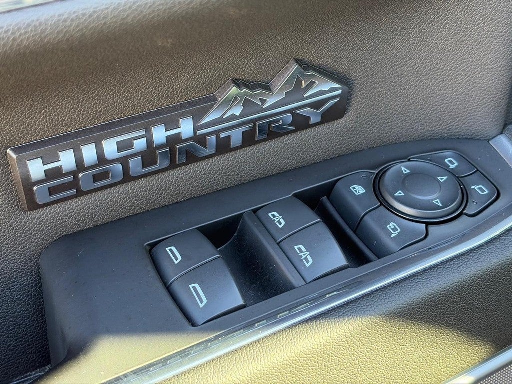 2024 Chevrolet Silverado 1500 4WD Crew Cab 147" High Country