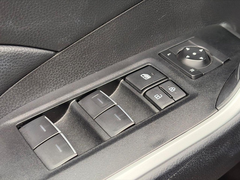2025 Toyota RAV4 XLE AWD (Natl)