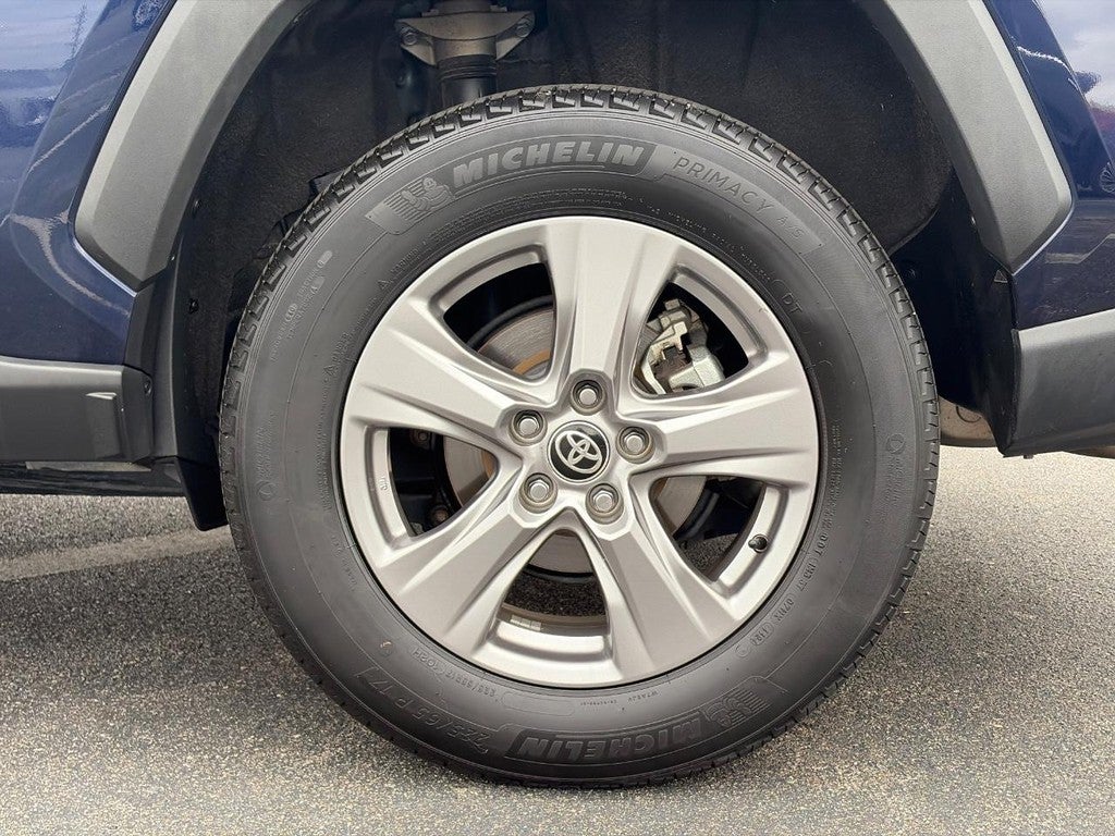 2025 Toyota RAV4 XLE AWD (Natl)