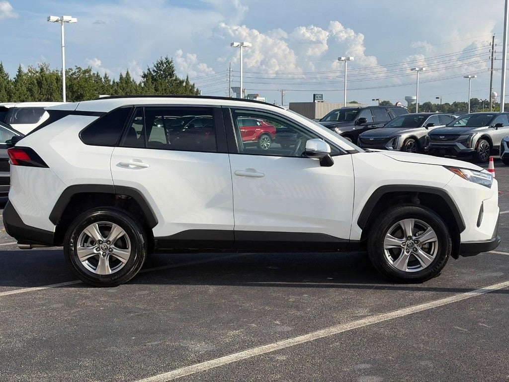 2025 Toyota RAV4 XLE FWD (Natl)