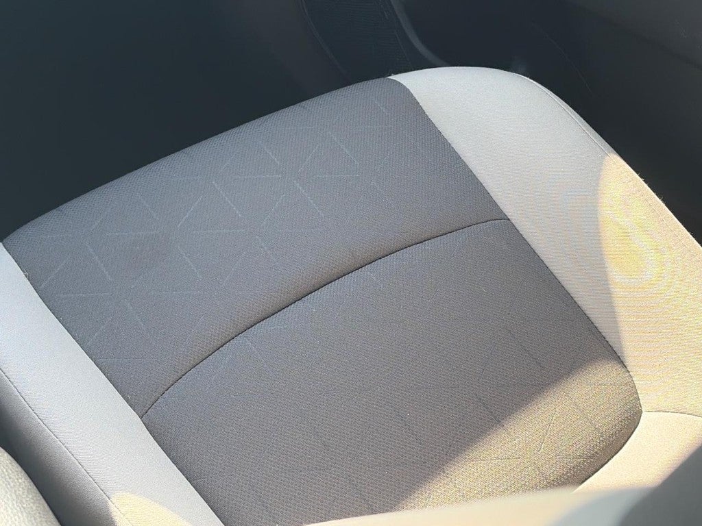 2025 Toyota RAV4 XLE FWD (Natl)