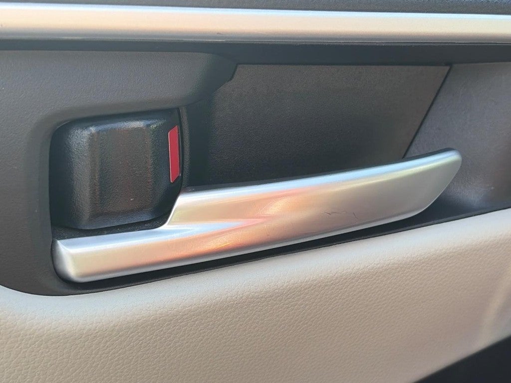 2025 Toyota RAV4 XLE FWD (Natl)