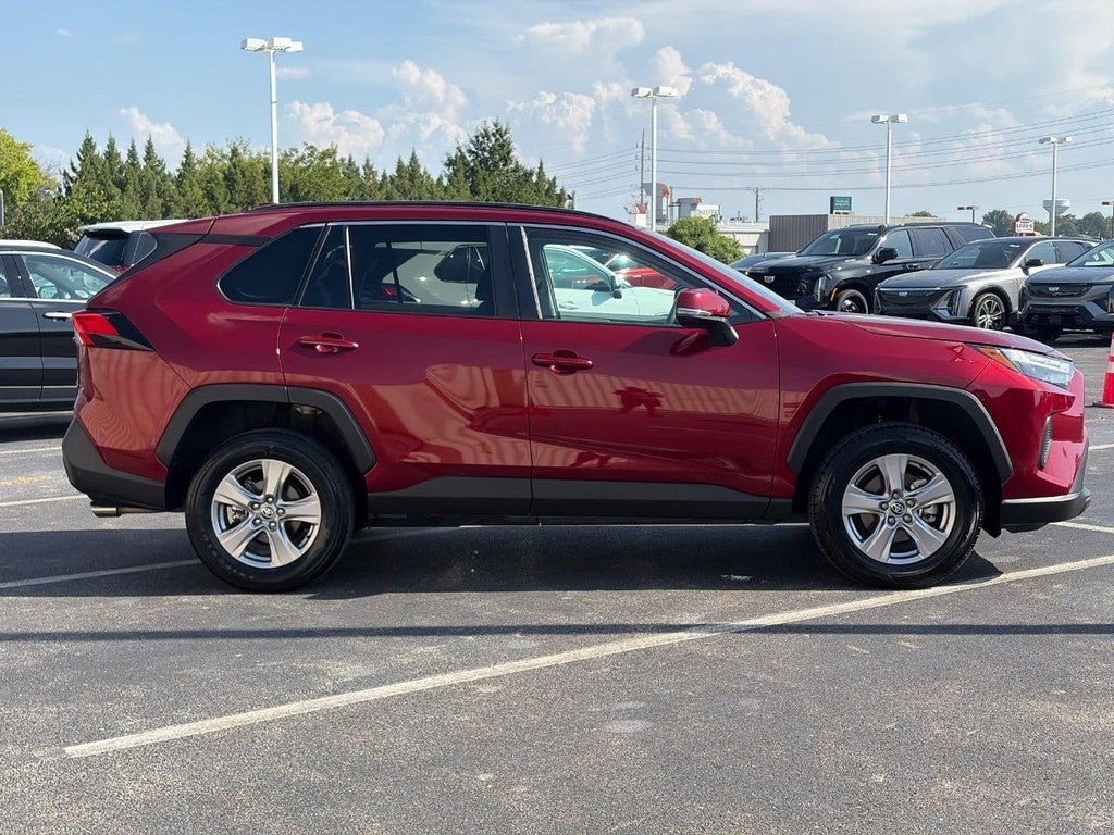 2025 Toyota RAV4 XLE FWD (Natl)