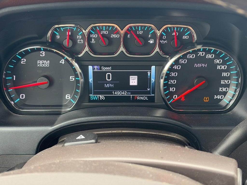2018 Chevrolet Silverado 1500 4WD Crew Cab 143.5" High Country