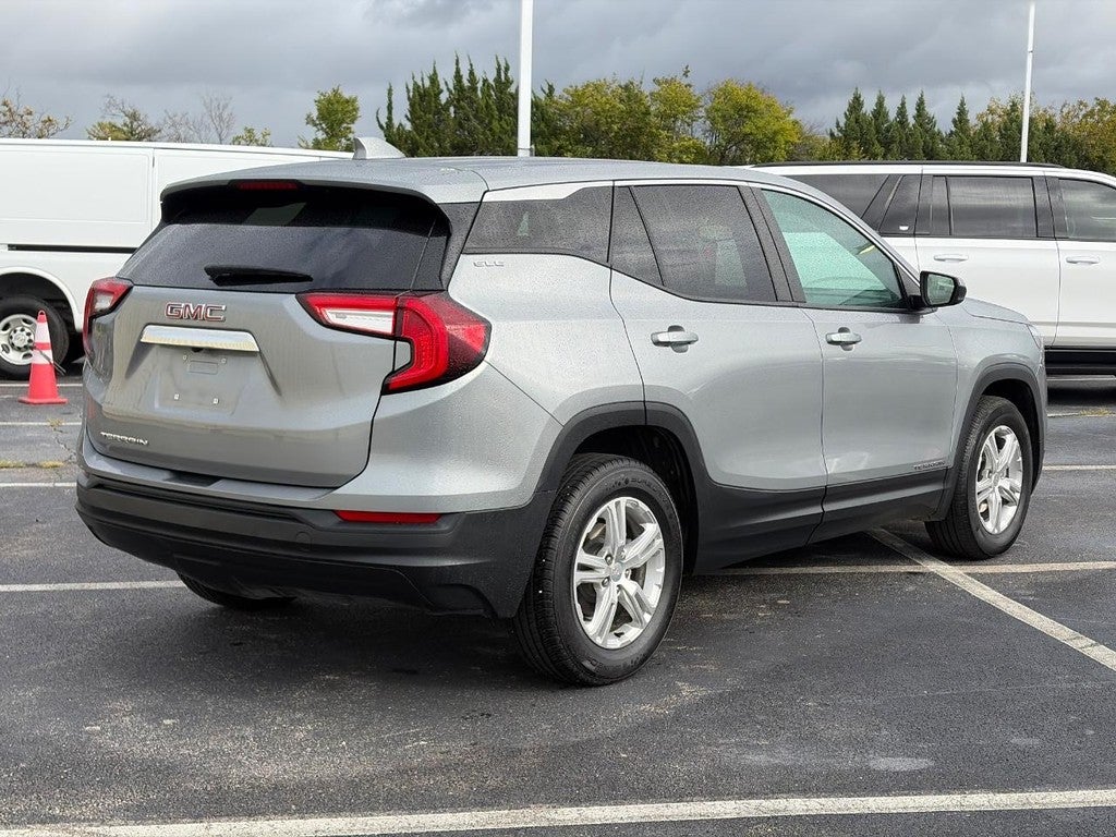 2024 GMC Terrain FWD 4dr SLE