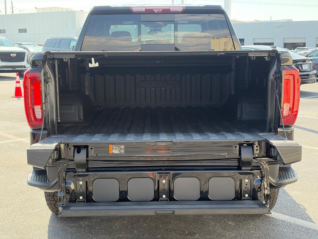 2024 GMC Sierra 1500 4WD Crew Cab 147" AT4