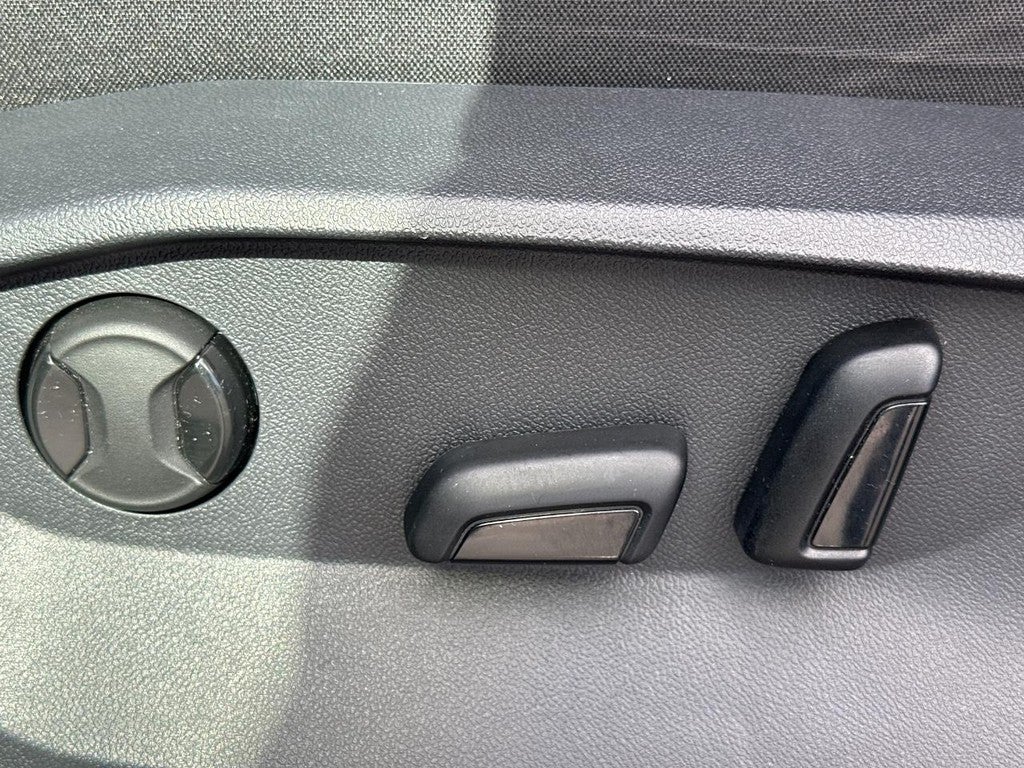 2023 Volkswagen Tiguan 2.0T SE FWD