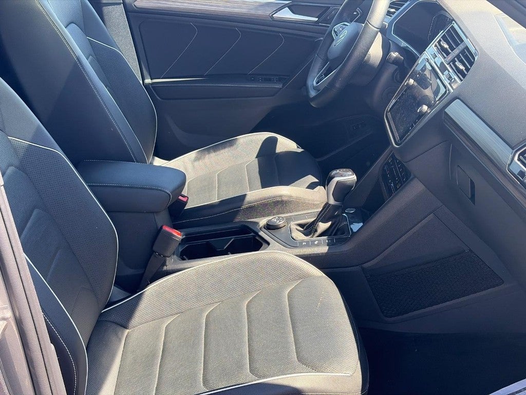 2024 Volkswagen Tiguan 2.0T SEL R-Line 4MOTION
