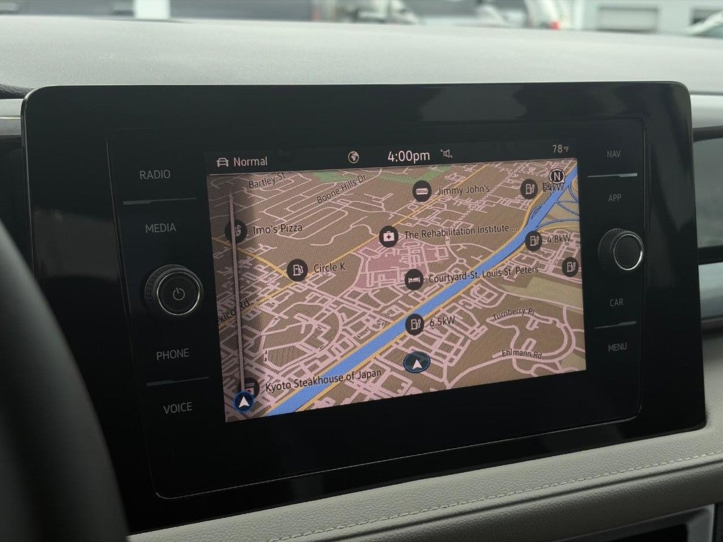 2025 Volkswagen Taos SEL 4MOTION