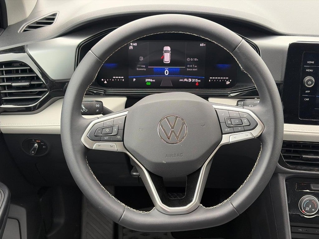 2025 Volkswagen Taos S FWD
