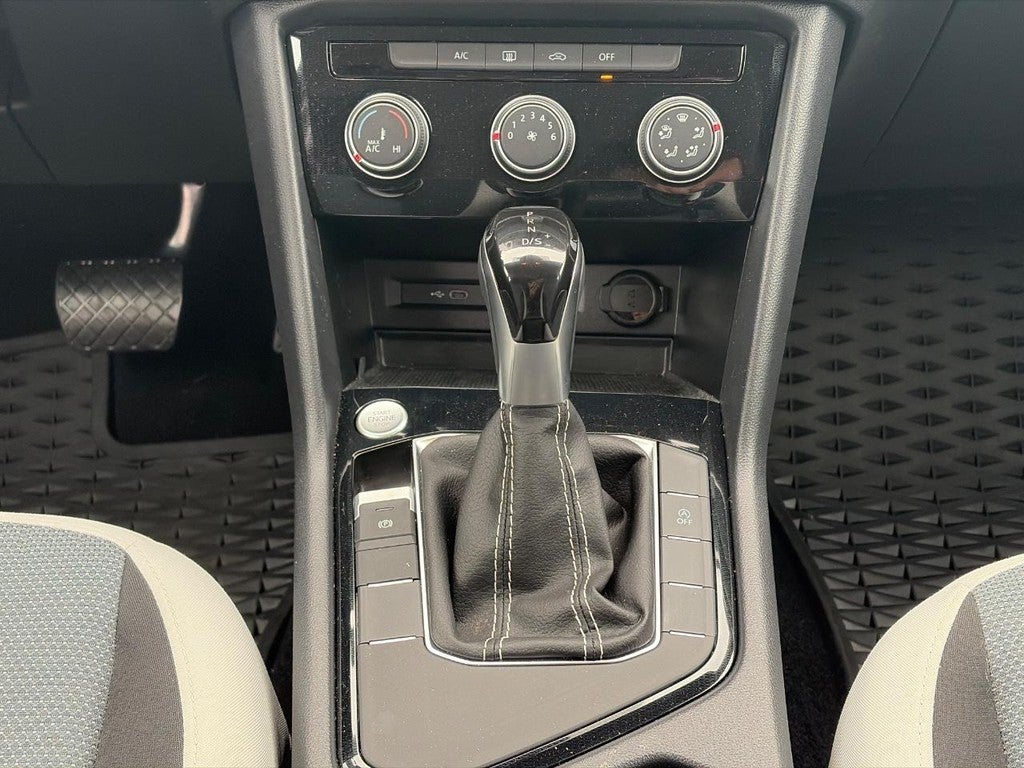 2025 Volkswagen Taos S FWD