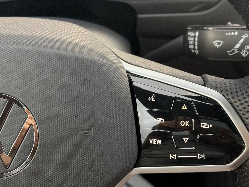 2022 Volkswagen Tiguan 2.0T SE R-Line Black 4MOTION