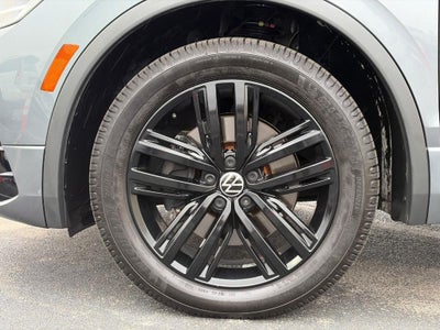 2022 Volkswagen Tiguan 2.0T SE R-Line Black 4MOTION