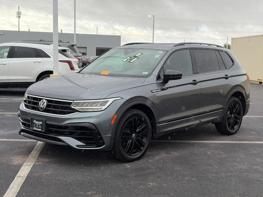 2022 Volkswagen Tiguan 2.0T SE R-Line Black 4MOTION
