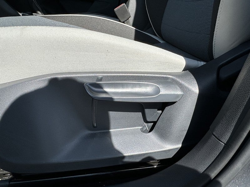 2025 Volkswagen Taos S 4MOTION