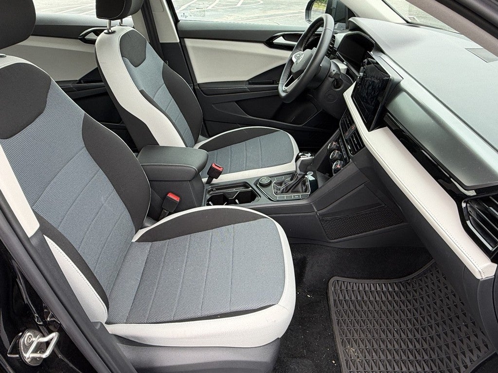 2025 Volkswagen Taos S 4MOTION