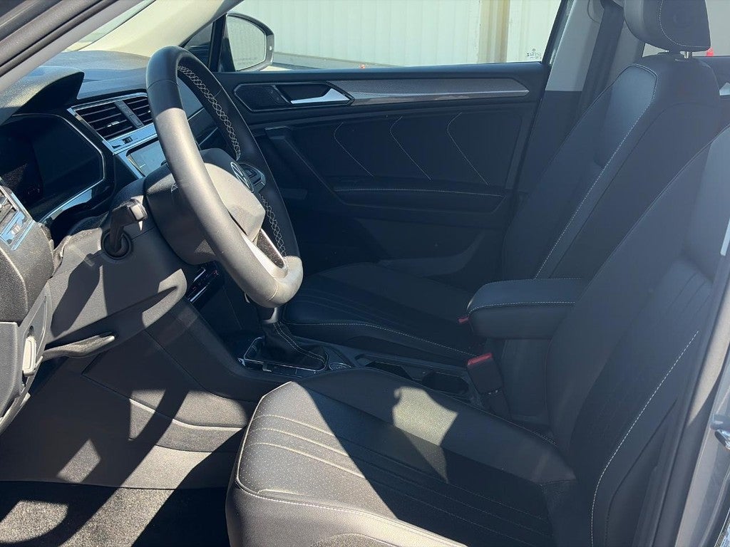 2024 Volkswagen Tiguan 2.0T SE 4MOTION