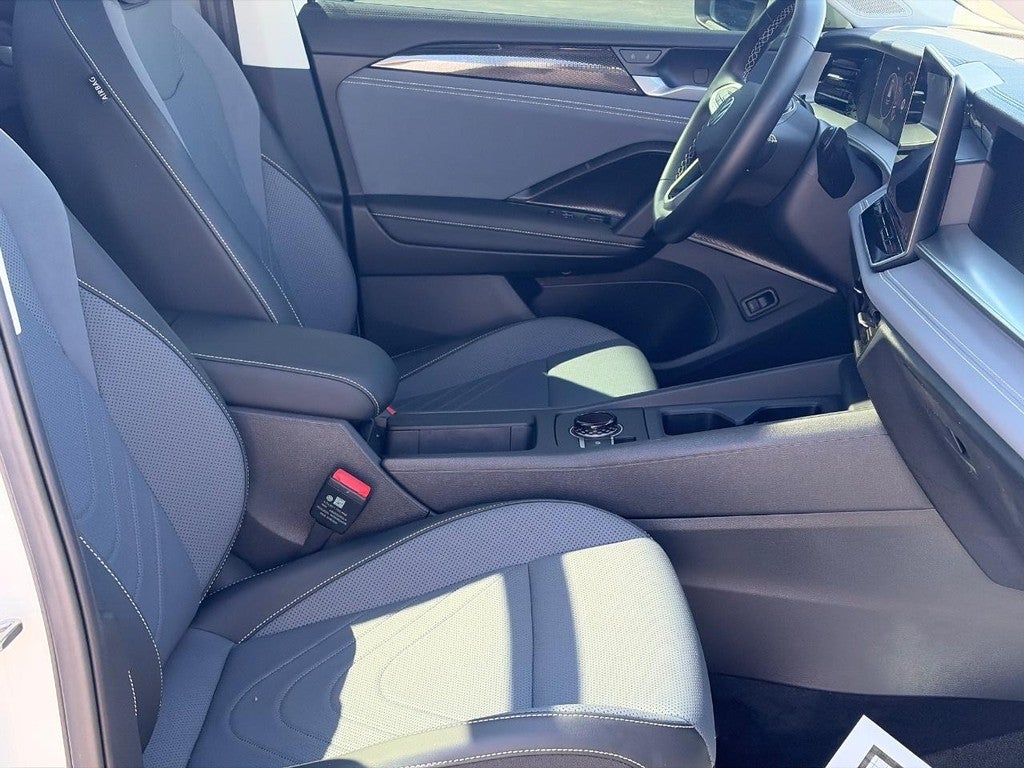 2025 Volkswagen Tiguan 2.0T SE 4MOTION