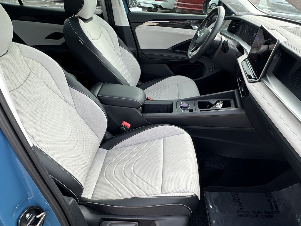 2025 Volkswagen Tiguan 2.0T SE 4MOTION