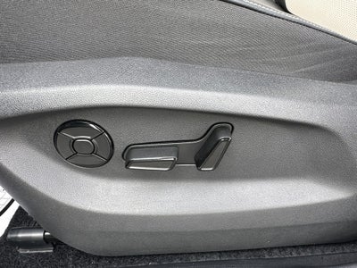 2025 Volkswagen Tiguan 2.0T SE 4MOTION