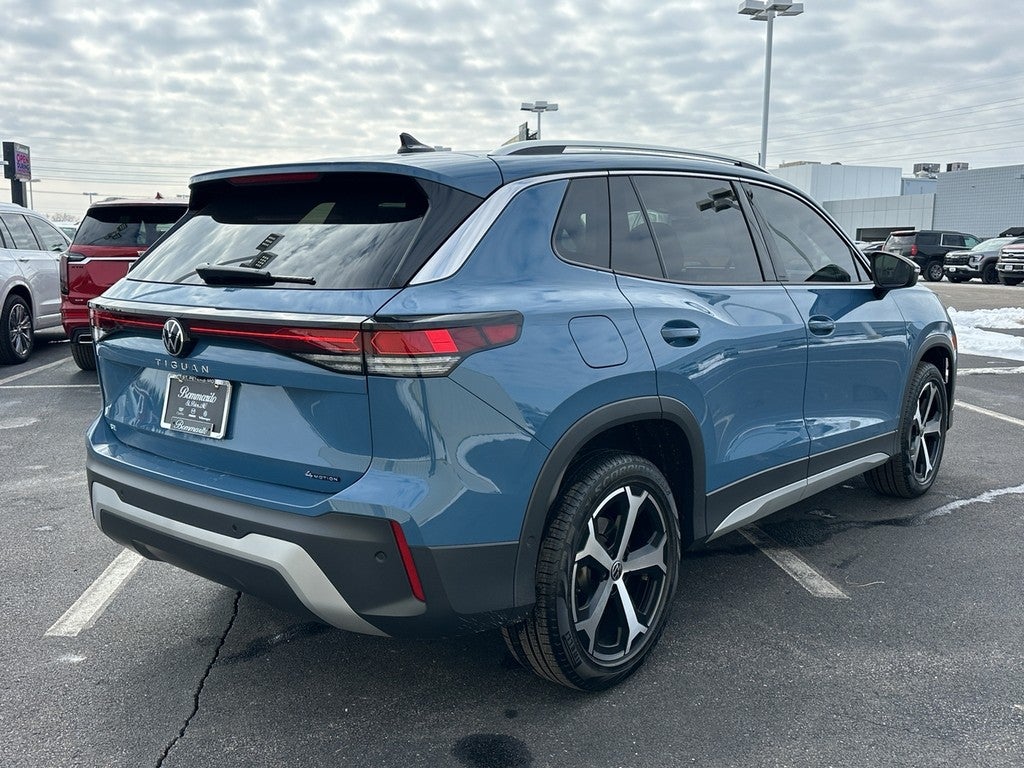 2025 Volkswagen Tiguan 2.0T SE 4MOTION