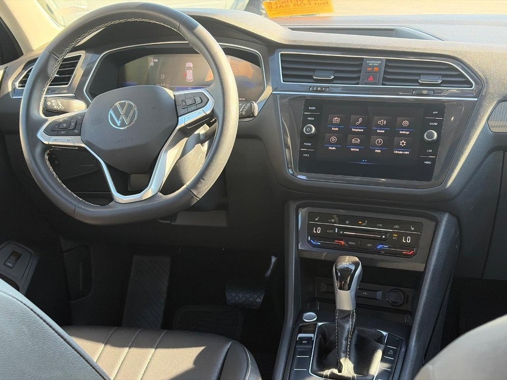 2024 Volkswagen Tiguan 2.0T SE FWD