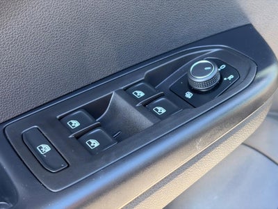 2026 Volkswagen Taos SE FWD
