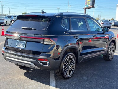 2026 Volkswagen Taos SE FWD
