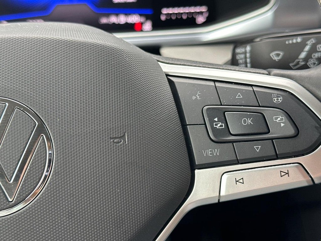 2025 Volkswagen Taos SE 4MOTION