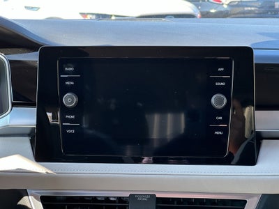 2025 Volkswagen Taos SE 4MOTION