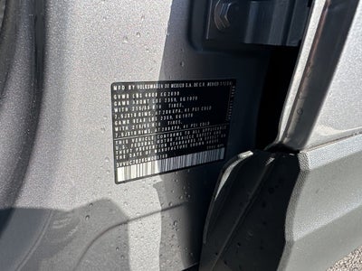 2025 Volkswagen Taos SE 4MOTION