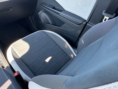 2025 Volkswagen Taos SE 4MOTION