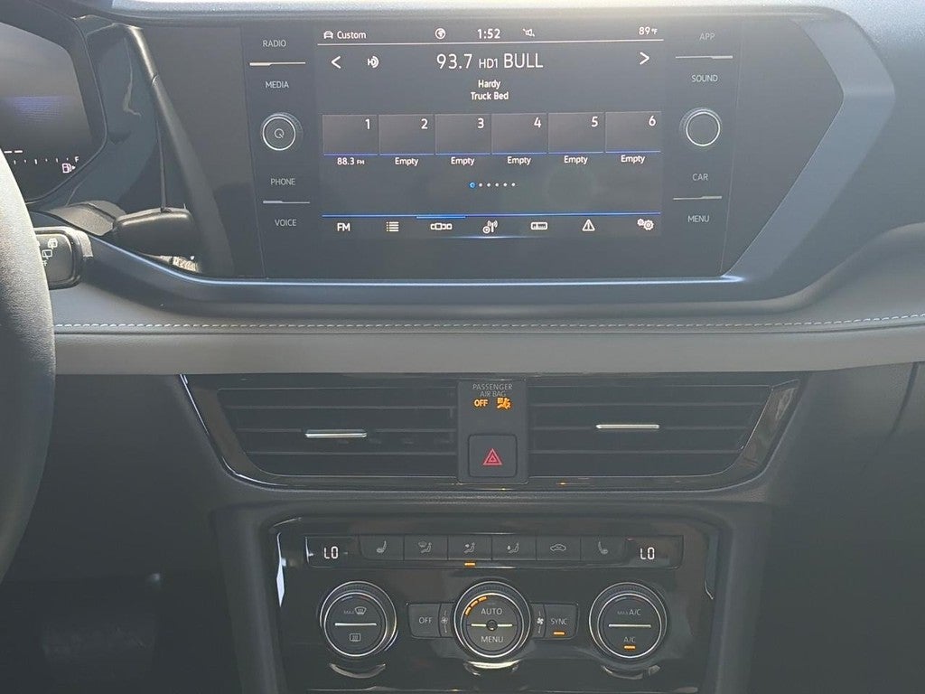 2024 Volkswagen Taos SE 4MOTION