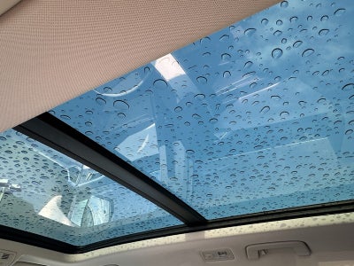 2025 Volkswagen Taos SE 4MOTION