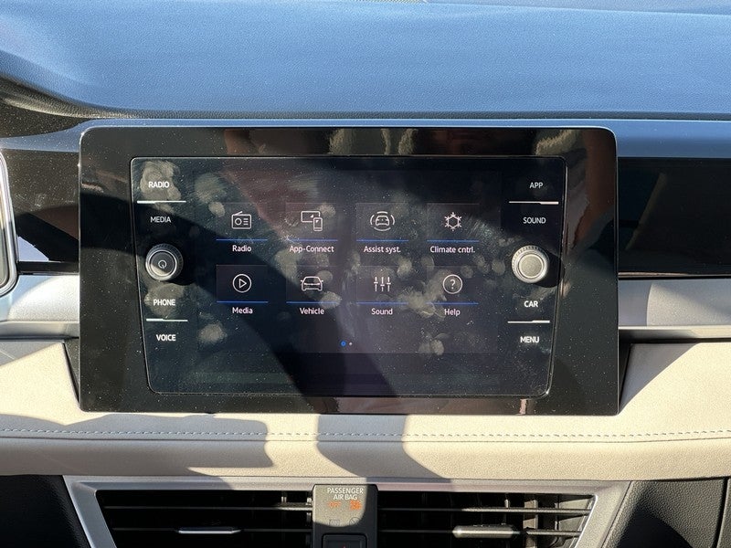 2025 Volkswagen Taos SE 4MOTION