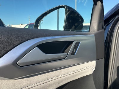 2025 Volkswagen Taos SE 4MOTION