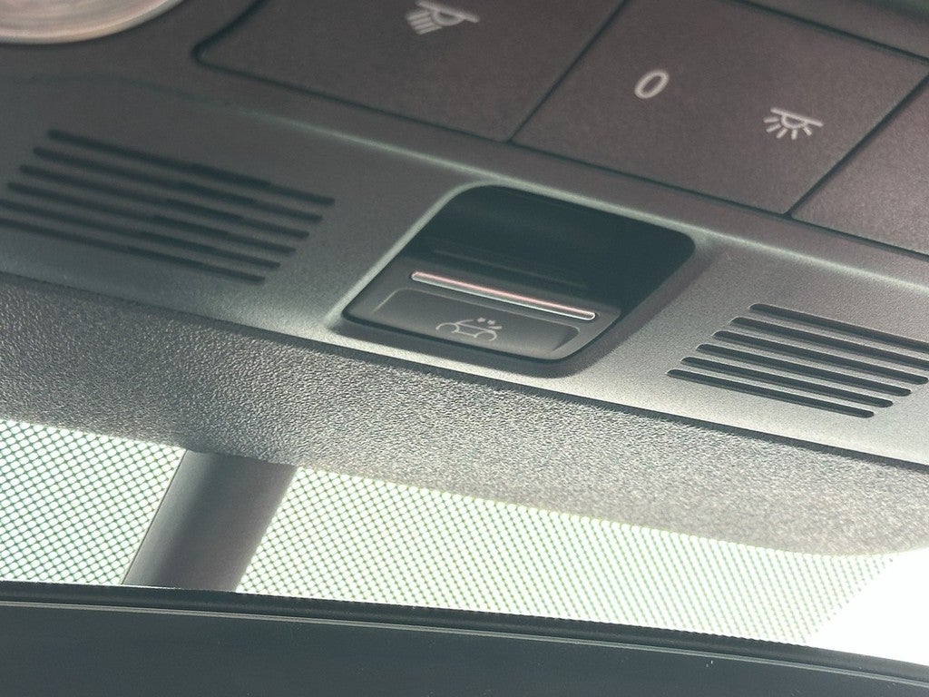 2018 Volkswagen Beetle Convertible SE Auto