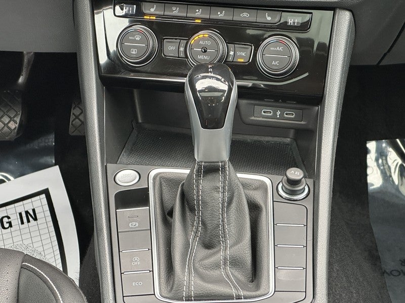 2023 Volkswagen Jetta SE Auto