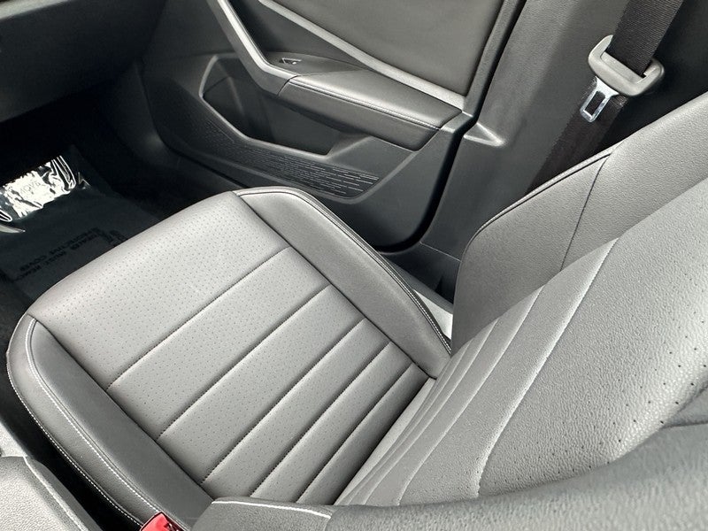 2023 Volkswagen Jetta SE Auto